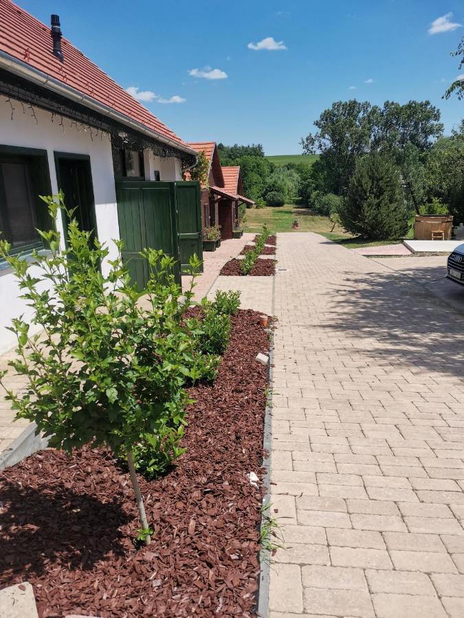 Ferienwohnung Novak Porta Vendeghaz-Tab, Zala Exterior foto